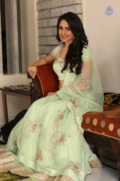 Pragya Jaiswal Latest Photos - 50 / 62 photos