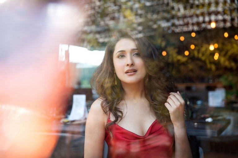 Pragya Jaiswal New Images - 2 / 5 photos