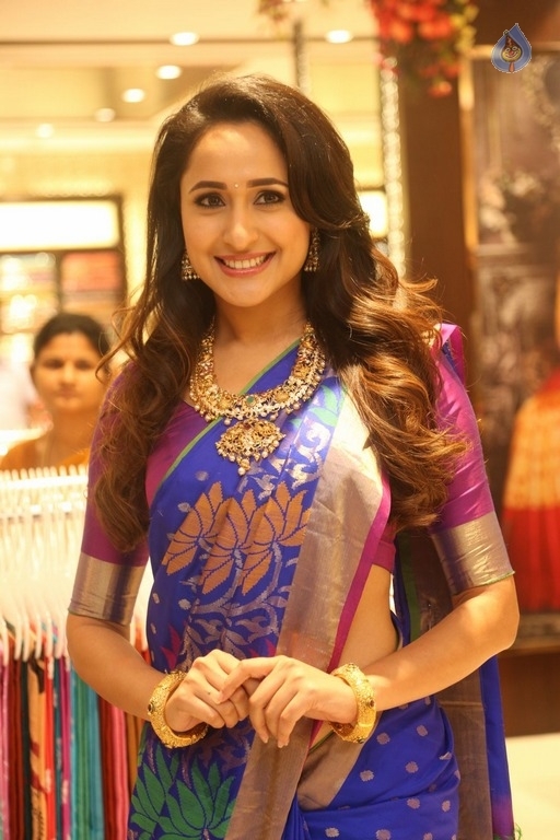 Pragya Jaiswal New Pics - 9 / 30 photos