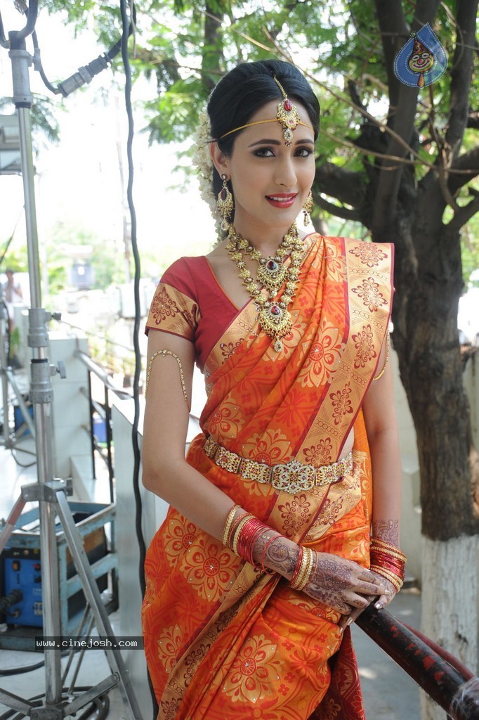 Pragya Jaiswal Stills - 78 / 82 photos