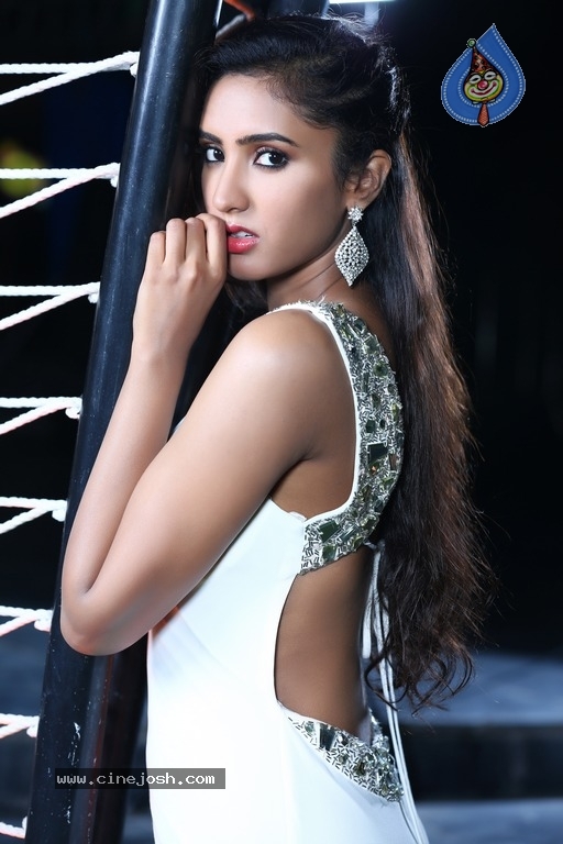 Pranathi Sharma Latest Photoshoot - 35 / 50 photos