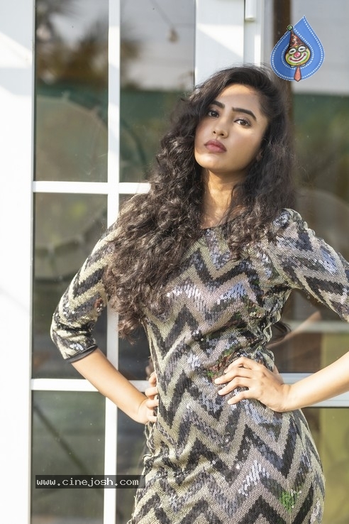 Pranathy Sharma Stills - 12 / 18 photos