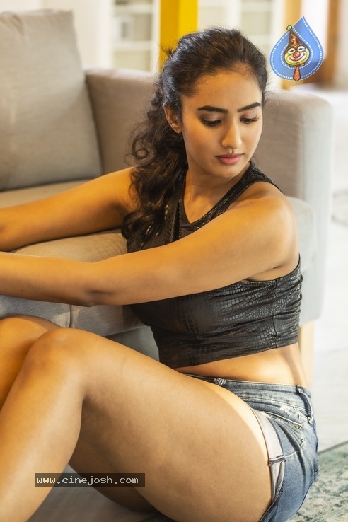 Pranathy Sharma Stills - 18 / 18 photos