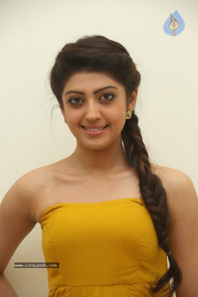 Praneetha New Photos - 14 / 65 photos