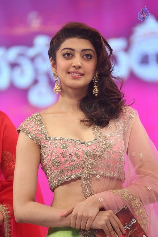 Pranitha at Brahmotsavam Audio Launch - 11 / 40 photos