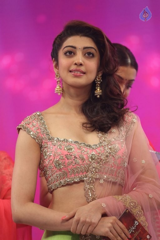 Pranitha at Brahmotsavam Audio Launch - 35 / 40 photos