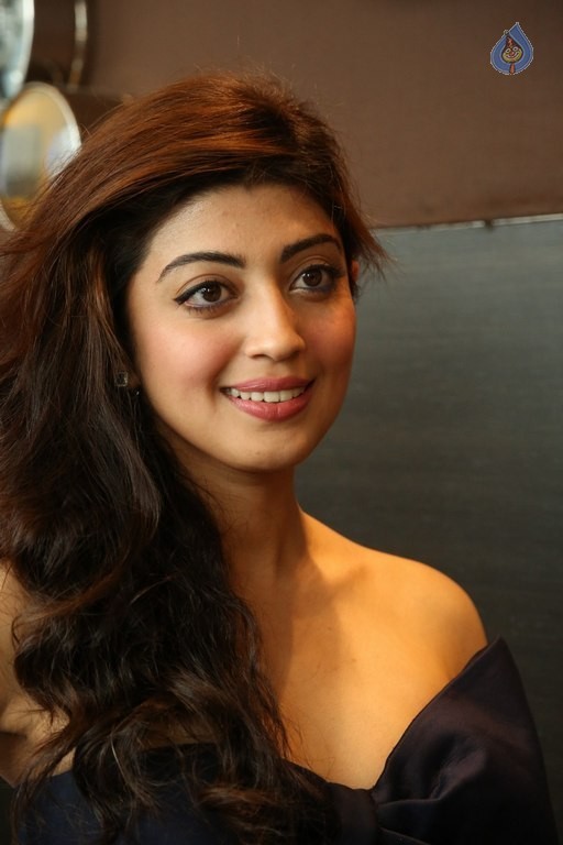 Pranitha Latest Photos - 19 / 60 photos