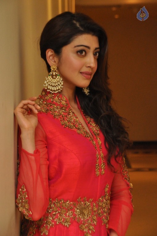 Pranitha Subhash New Photos - 11 / 58 photos