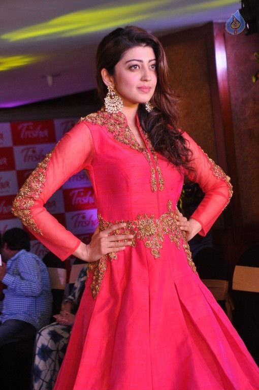Pranitha Subhash New Photos - 43 / 58 photos