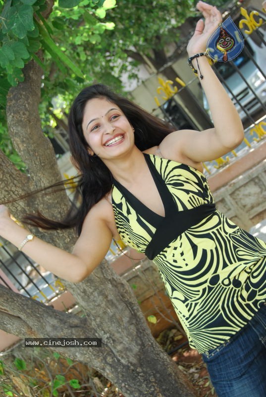 Prasanna Gallery - 21 / 52 photos