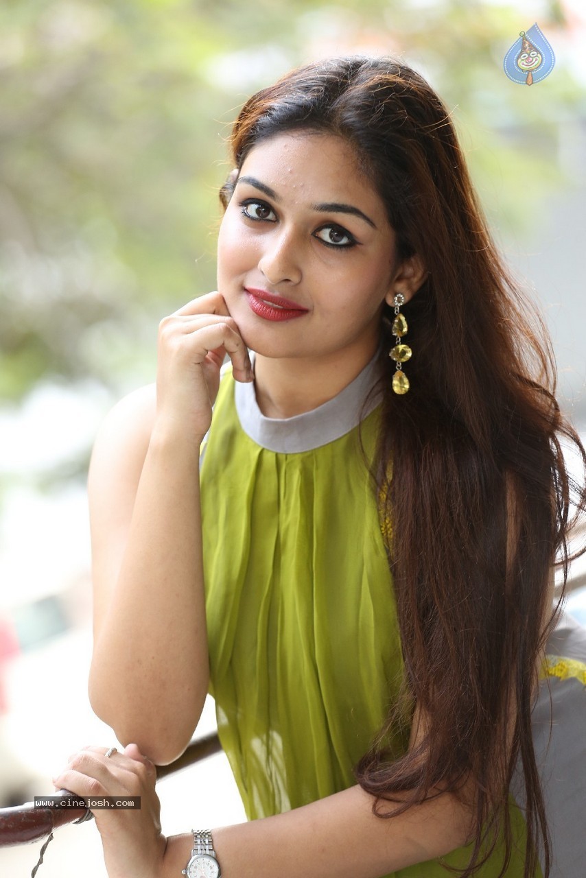 Prayaga Martin Stills - 43 / 54 photos