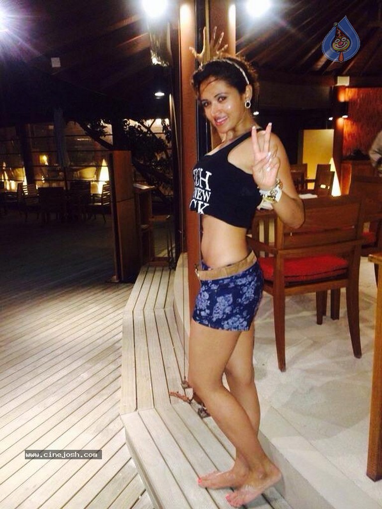 Preethi Rana Hot Stills - 6 / 8 photos