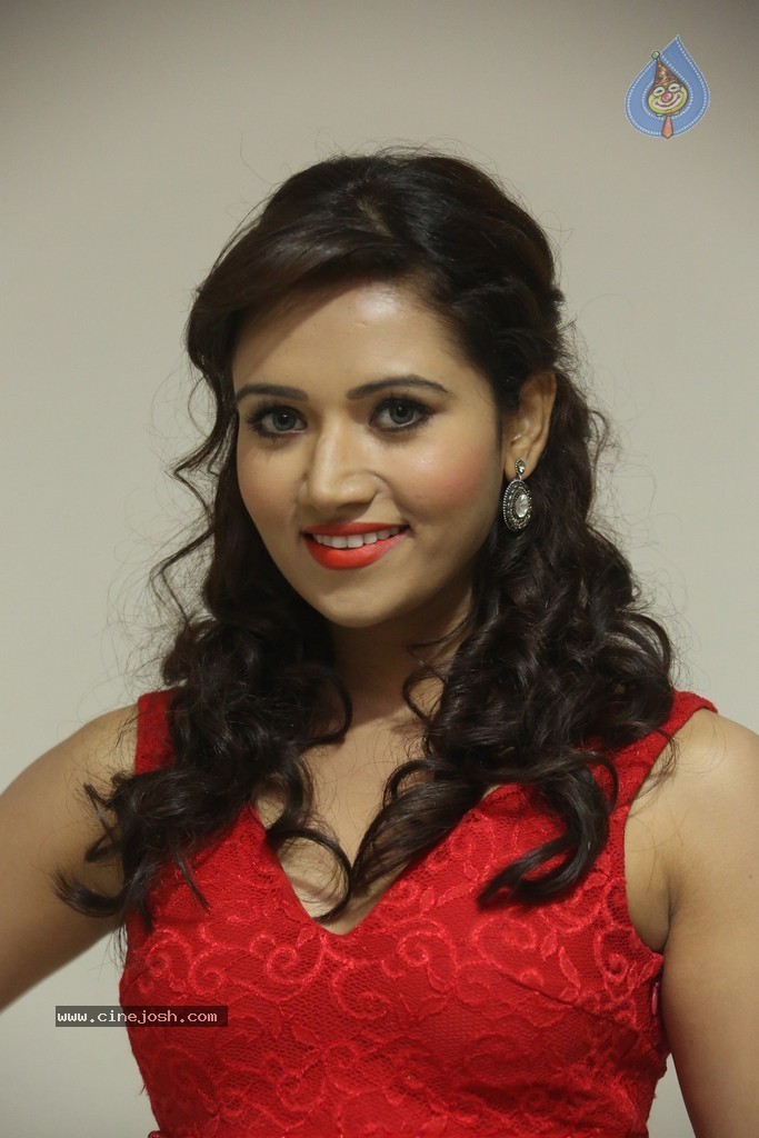 Preeti Rana Hot Gallery - 37 / 124 photos