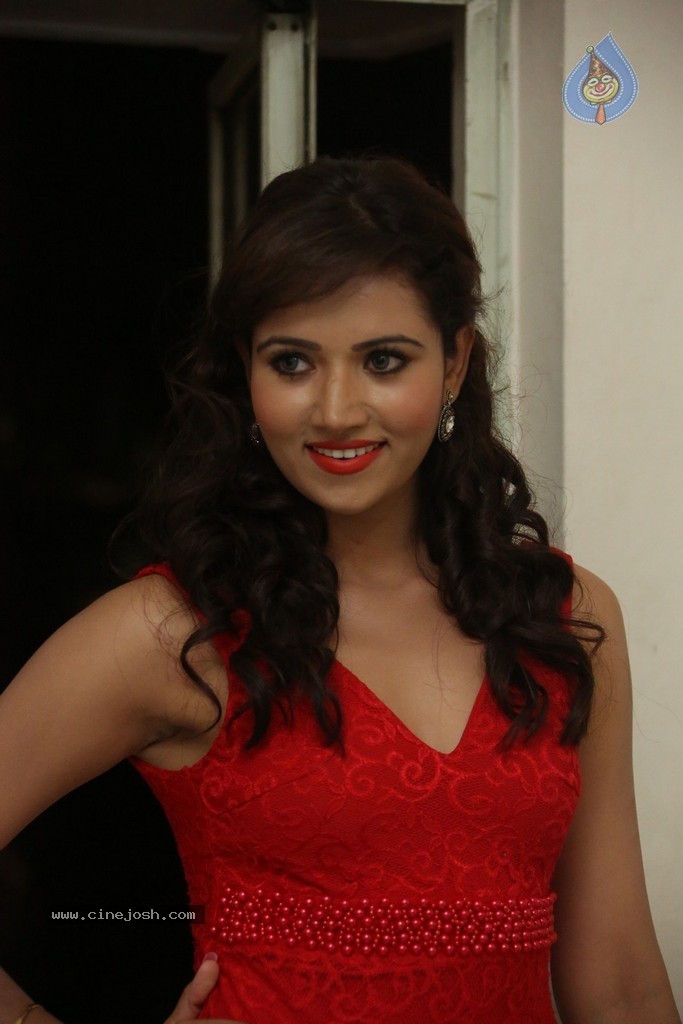 Preeti Rana Hot Gallery - 57 / 124 photos