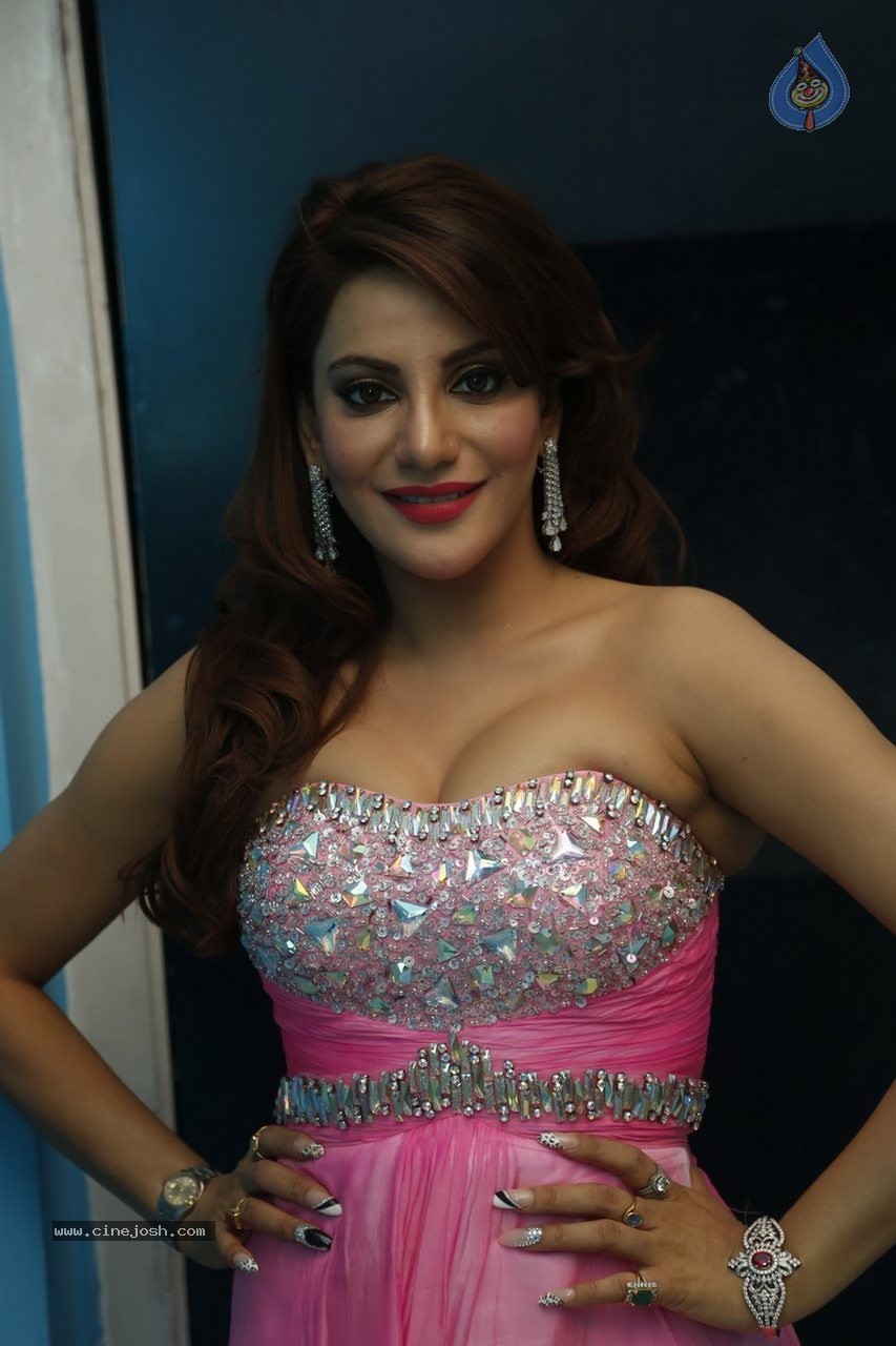Preeti Soni New Gallery - 48 / 50 photos