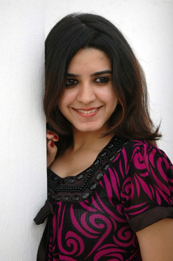 Prerana - Jallu - 14 / 70 photos