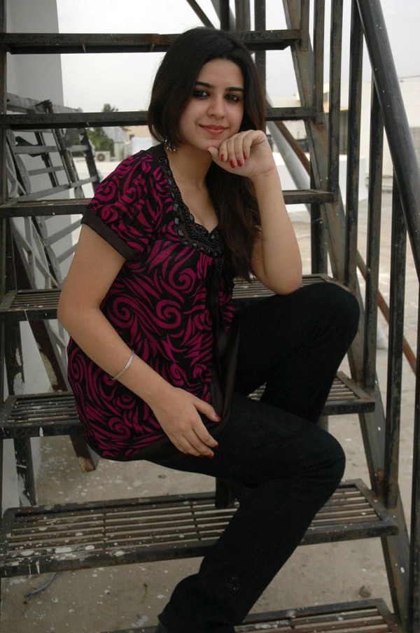 Prerana - Jallu - 28 / 70 photos