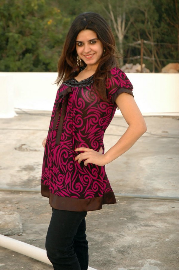 Prerana - Jallu - 34 / 70 photos