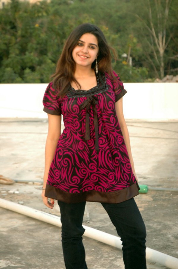 Prerana - Jallu - 37 / 70 photos