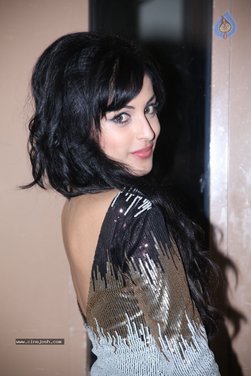 Priya Banerjee Latest Photos - 55 / 76 photos