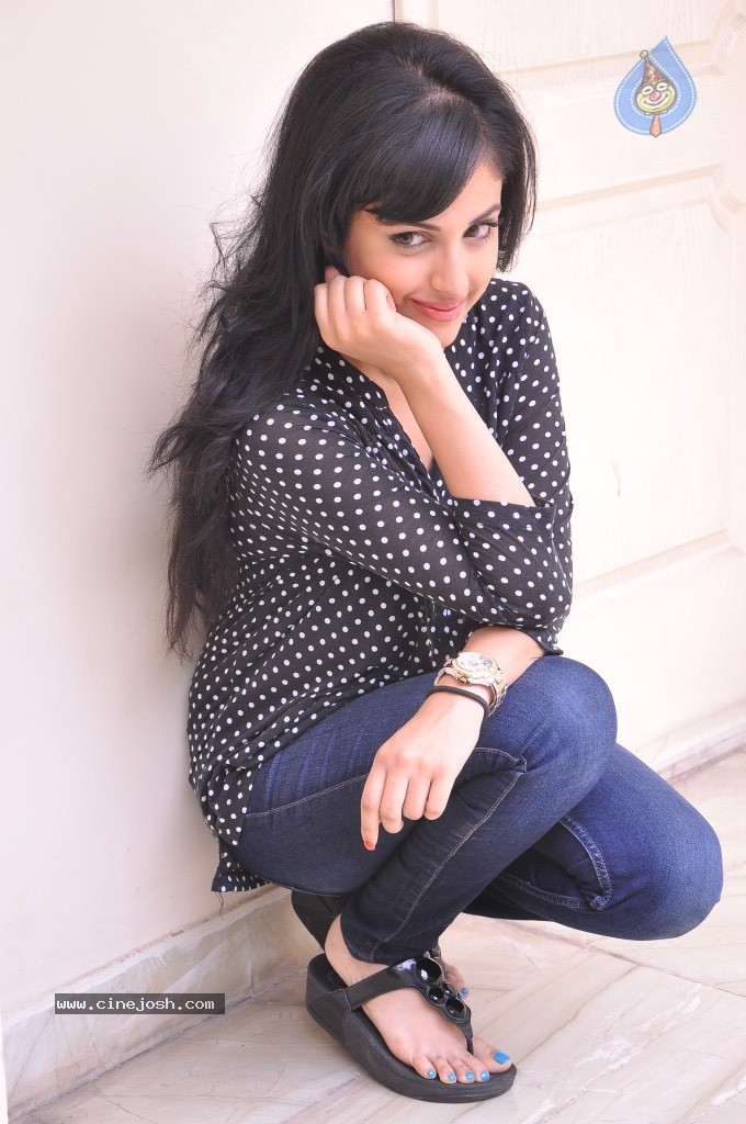 Priya Banerjee New Stills - 30 / 66 photos