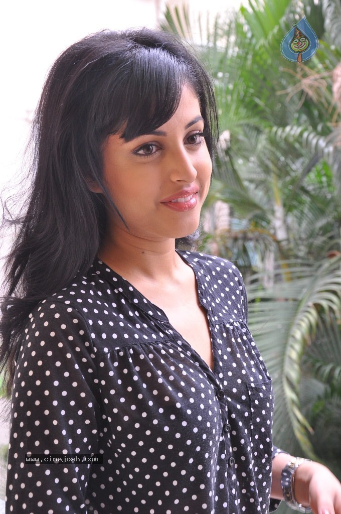 Priya Banerjee New Stills - 36 / 66 photos
