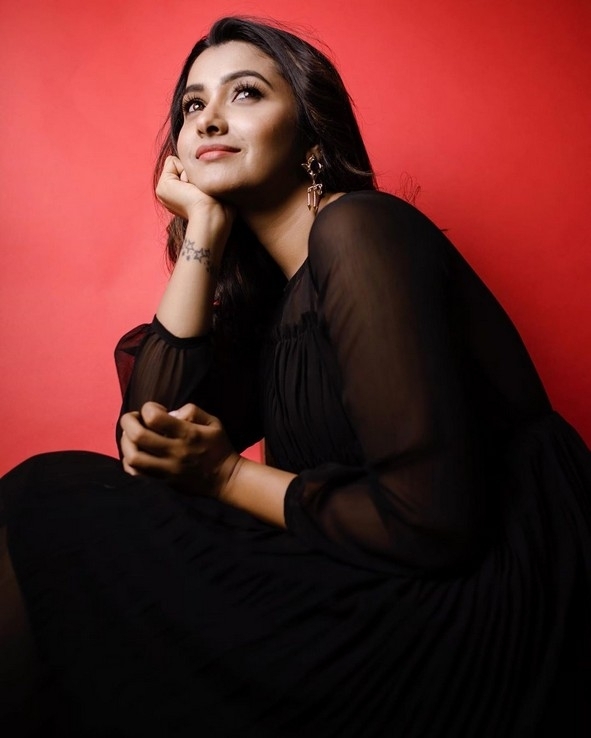 Priya Bhavani Shankar Photos - 7 / 15 photos