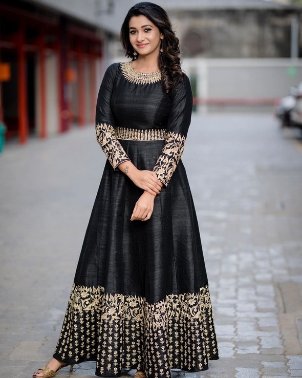 Priya Bhavani Shankar Photos - 15 / 15 photos