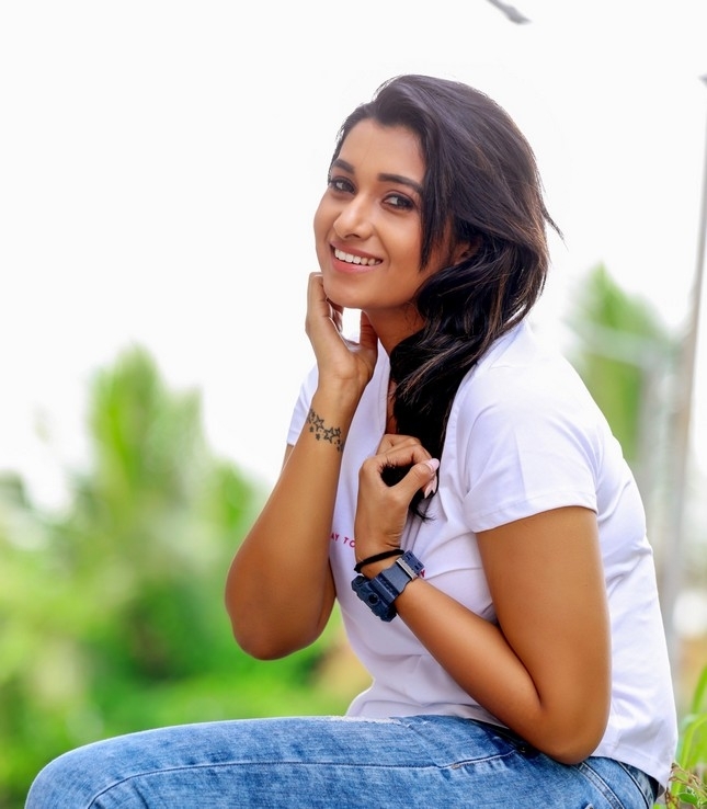 Priya Bhavani Shankar Photos - 4 / 5 photos