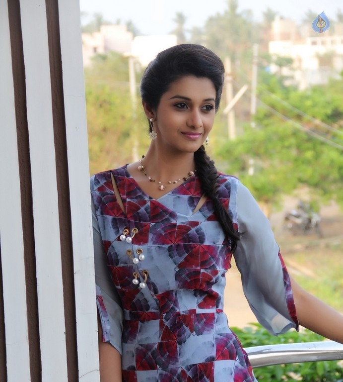 Priya Bhavani Shankar Photoshoot - 11 / 13 photos