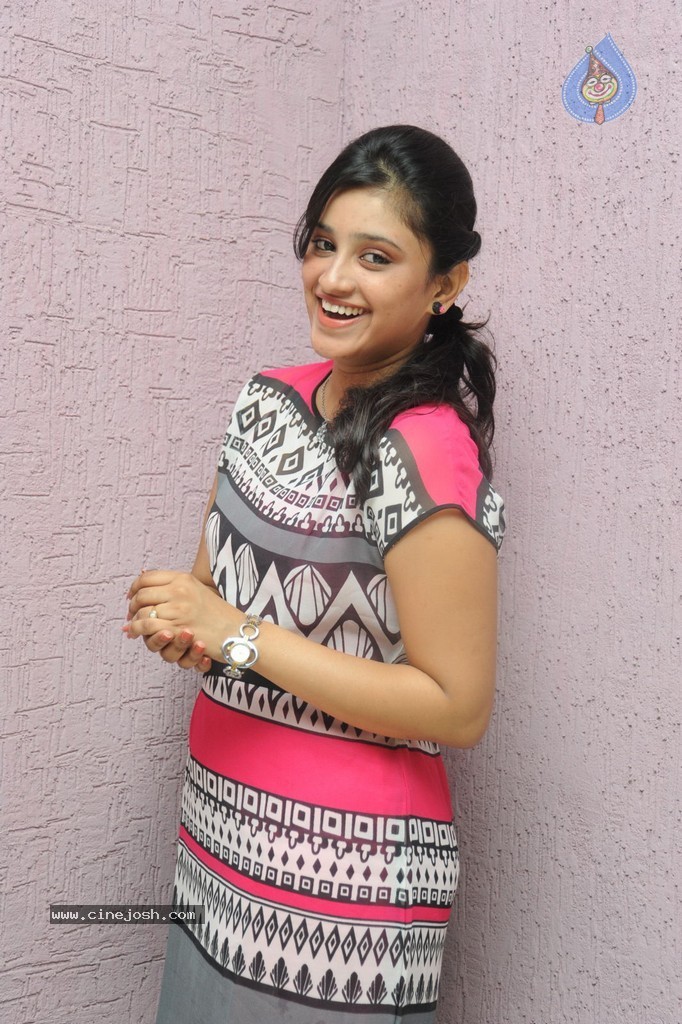 Priya New Stills - 17 / 90 photos