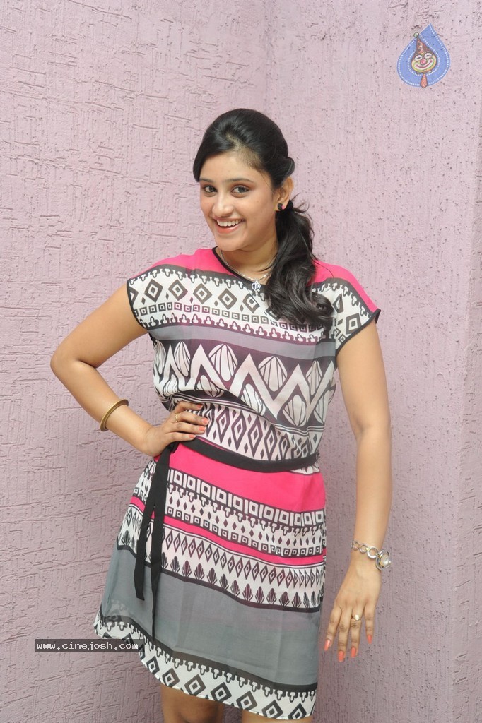 Priya New Stills - 31 / 90 photos