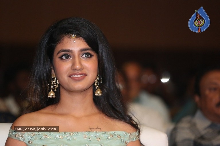 Priya Prakash Varrier Photos - 11 / 18 photos