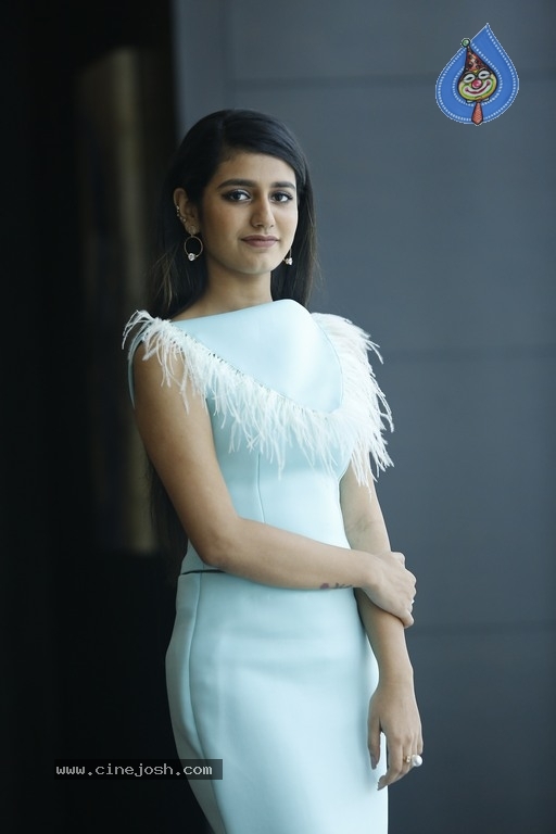 Priya Prakash Varrier Stills - 2 / 8 photos