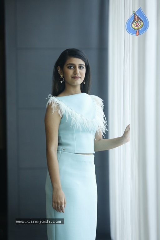 Priya Prakash Varrier Stills - 4 / 8 photos