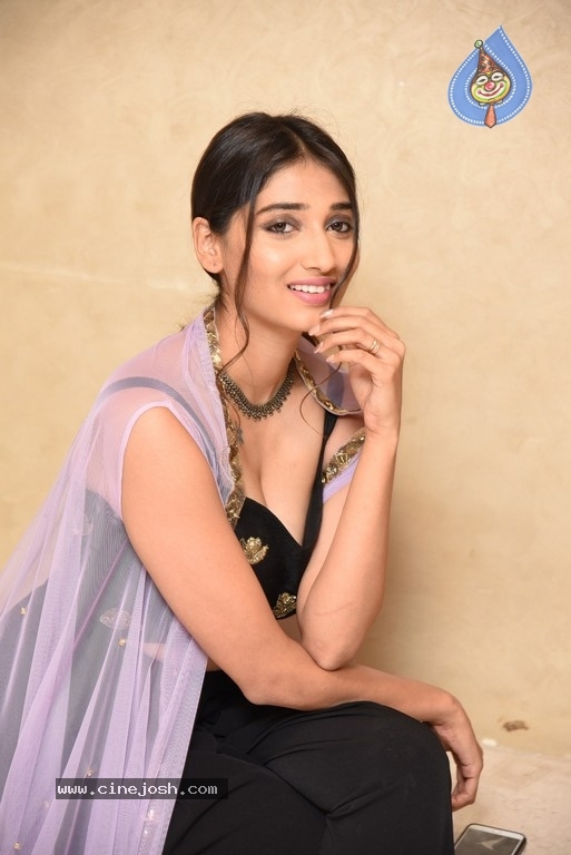 Priya Vadlamani Latest Gallery - 4 / 19 photos