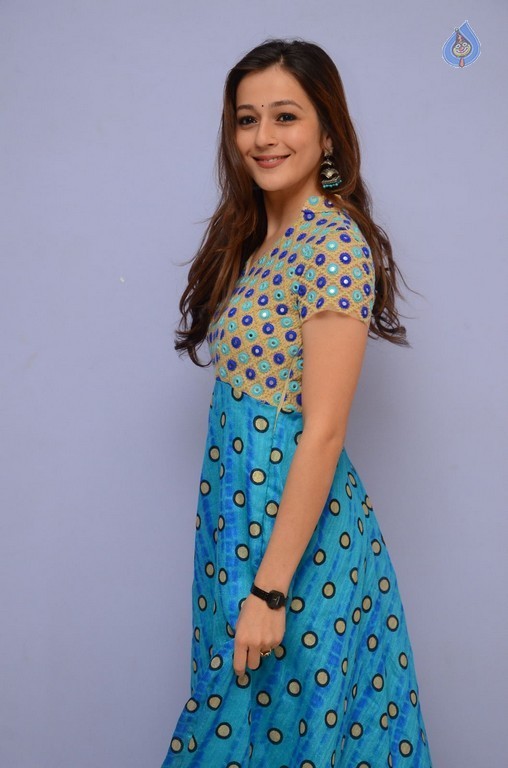 Priyal Gor Photos - 38 / 42 photos