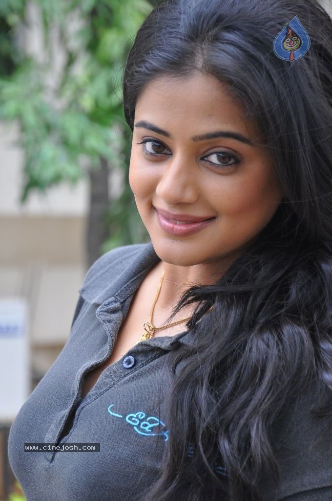 Priyamani Latest Stills - 9 / 89 photos