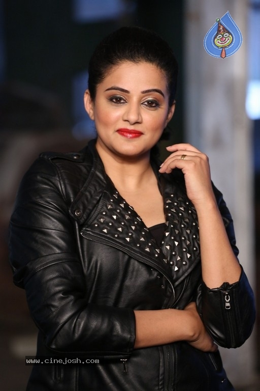 Priyamani Photos - Photo 4 of 20