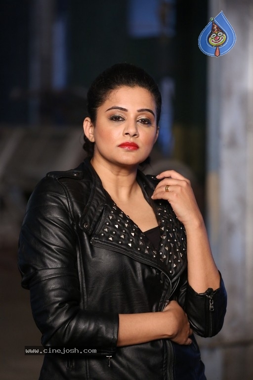 Priyamani Photos - 9 / 20 photos