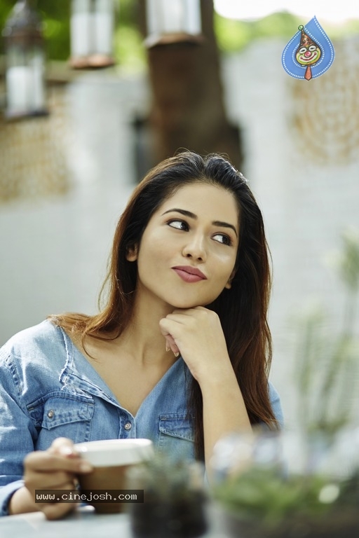 Priyanka Jawalkar Latest Photoshoot - 5 / 21 photos