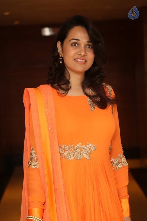 Priyanka Kothari Latest Photos - 41 / 42 photos