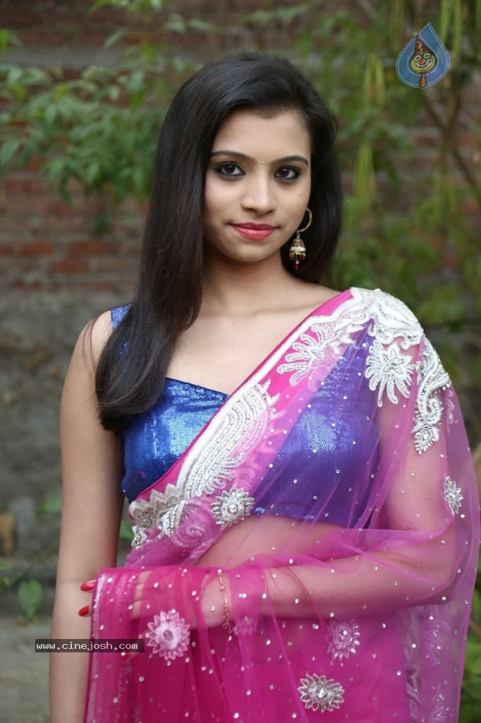 Priyanka Latest Hot Stills - 23 / 111 photos