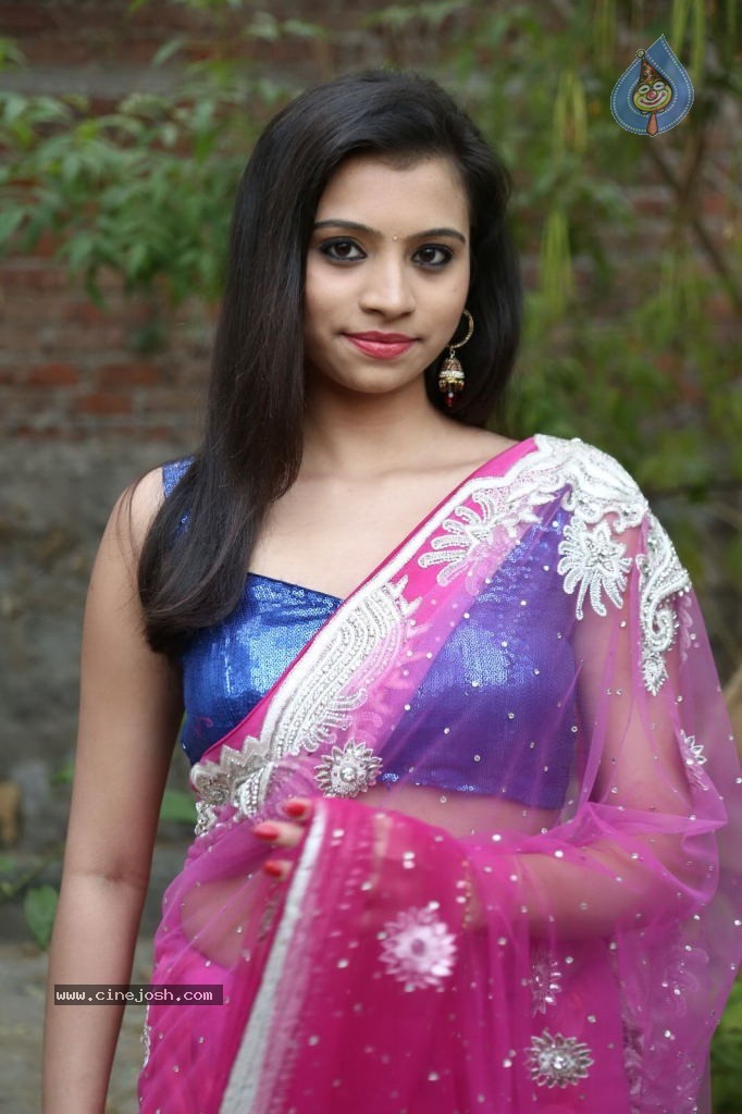 Priyanka Latest Hot Stills - 35 / 111 photos