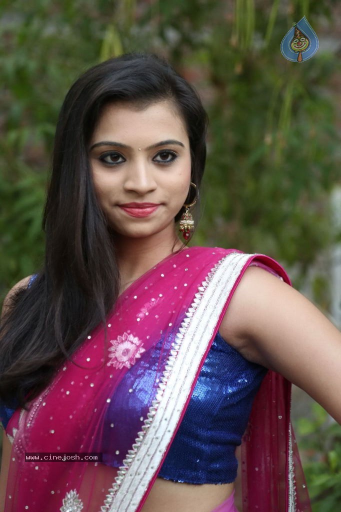 Priyanka Latest Hot Stills - 107 / 111 photos