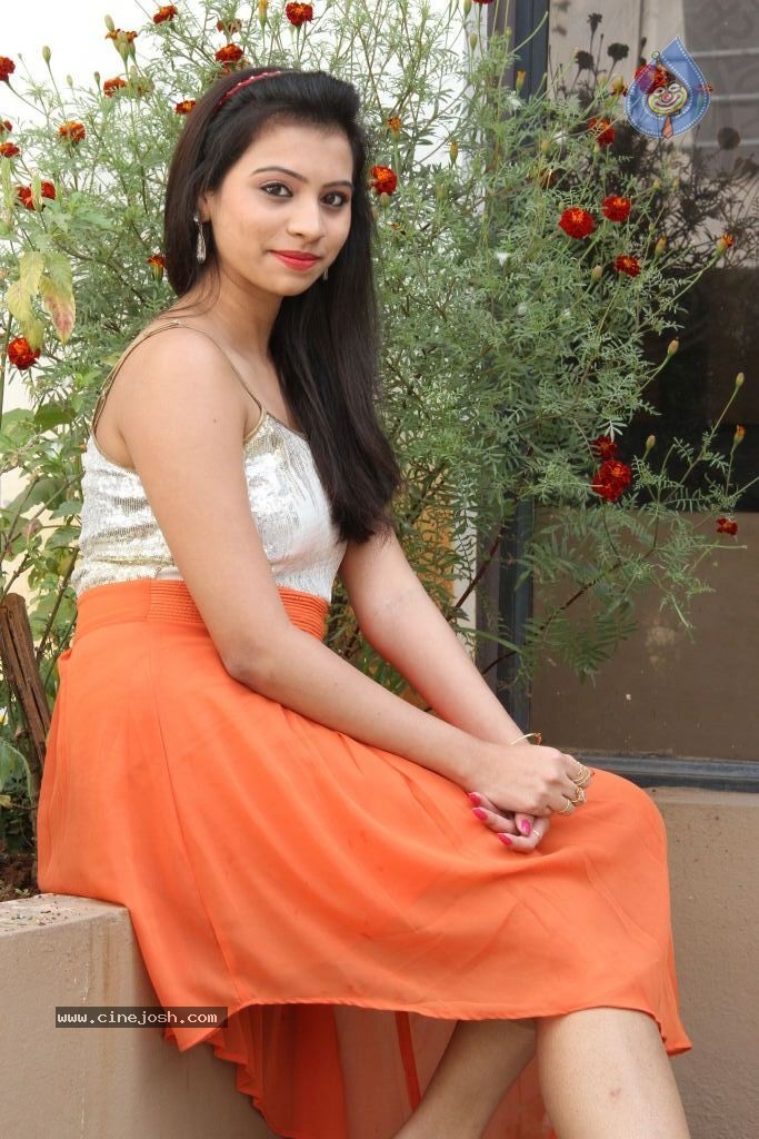 Priyanka Latest Hot Stills - 49 / 115 photos