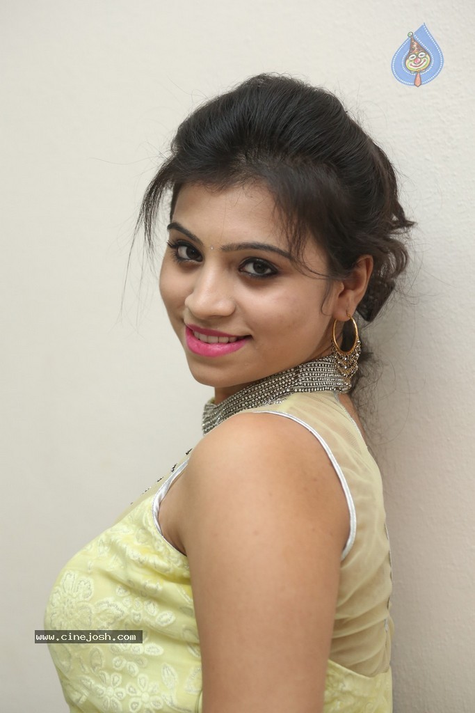 Priyanka Latest Images - 57 / 138 photos
