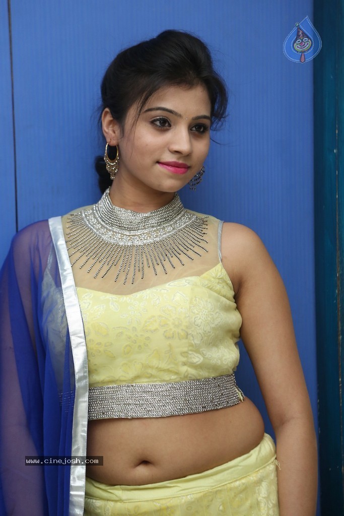 Priyanka Latest Images - 111 / 138 photos