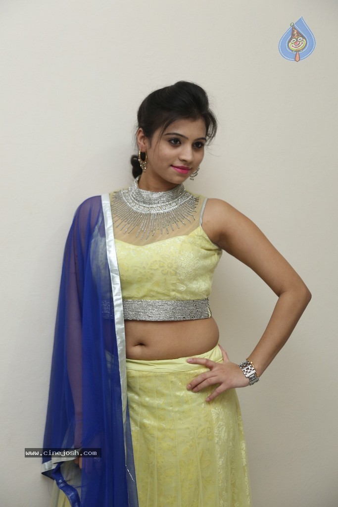 Priyanka Latest Images - 118 / 138 photos
