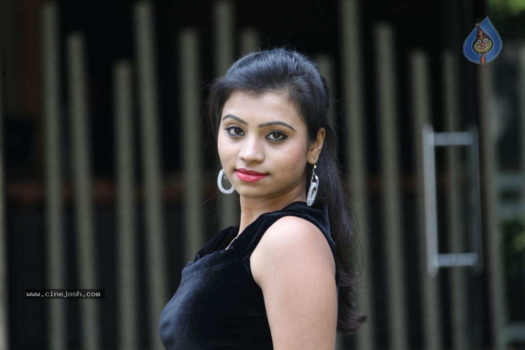 Priyanka New Gallery - 11 / 132 photos